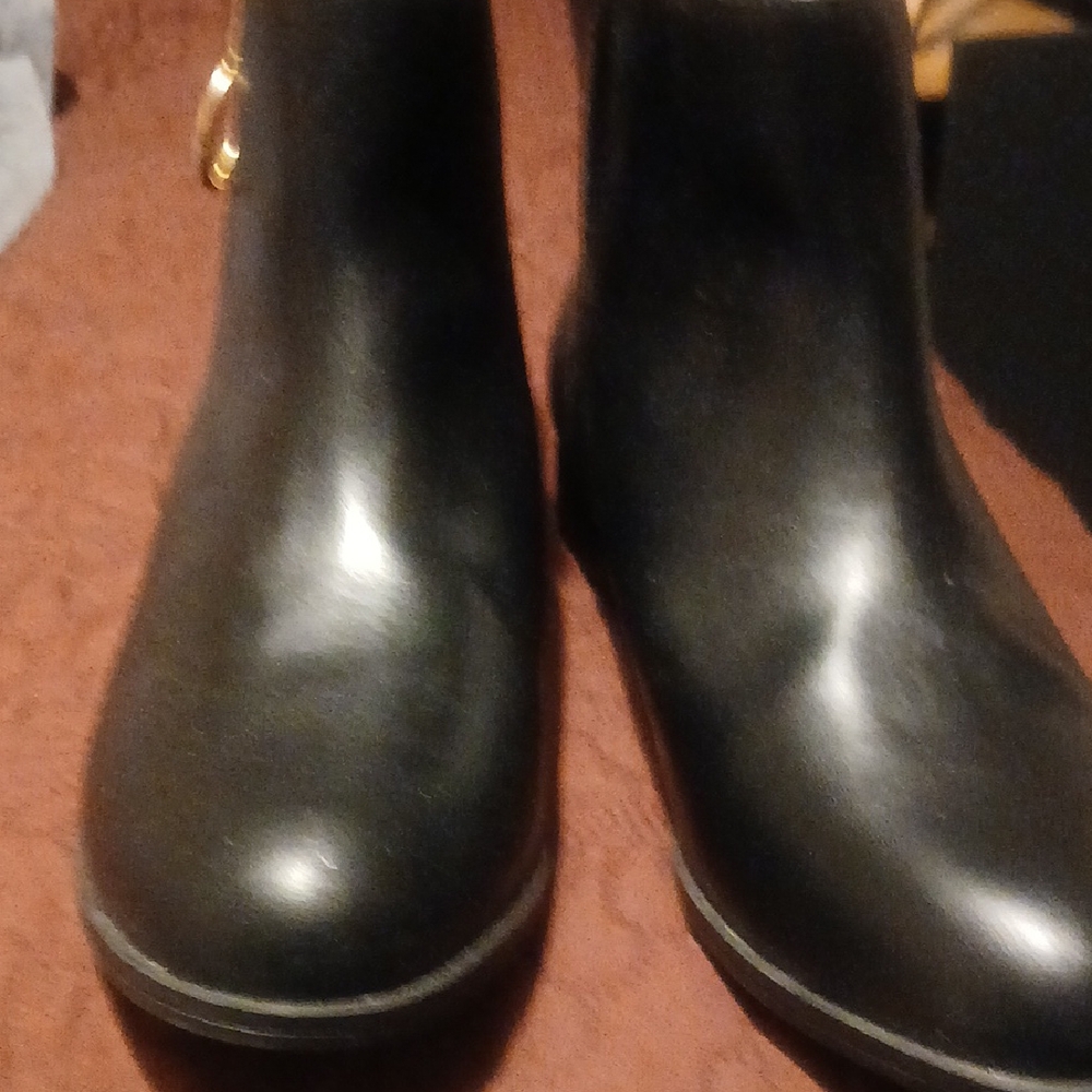 Comfortview Elegant Black Heeled Boots